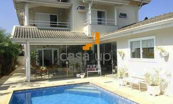 Imagem: Lindo Imóvel, condomínio de excelente