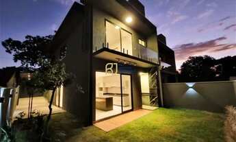 Imagem 2: Casa Geminada a Venda - Moderna - 3 Quartos sendo 1 Suíte com Varanda - 2 Vagas - Espaço G