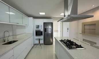 Imagem 7: Locação Anual - Apartamento alto Padrão com 3 suítes e 2 vagas - Balneário Camboriú