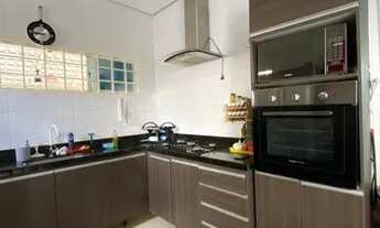 Imagem 5: CASA COM VÁRIOS MOVEIS DE ALTA QUALIDADE !