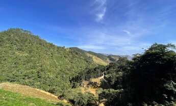 Imagem: La Famiglia by Déborah Secco-Áreas nas