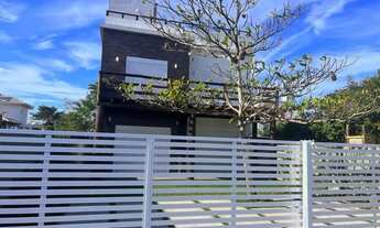 Imagem: Casa nova ao lado da praia com vista do