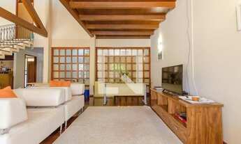 Imagem 2: Casa para Aluguel - Córrego Grande, 5 Quartos, 465 m2