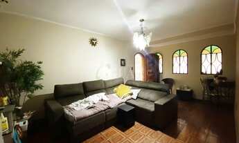 Imagem 2: CASA ASSOBRADADA à venda, 3 quartos, 2 suítes, 2 vagas, JARDIM UTINGA - Santo André/SP