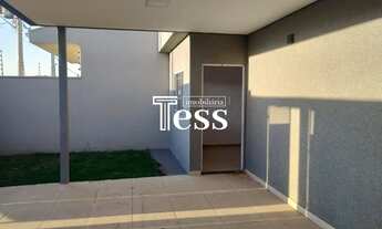 Imagem 3: ALUGA - Casa Térrea Padrão com 3 dormitórios 2 banheiros churrasqueira 2 vagas bairro Resi