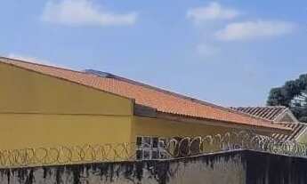 Imagem: Casa à venda nas Mercês, com 5 quartos