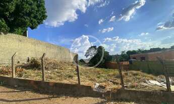 Imagem 3: Terreno, medindo 830 m² excelente para construção de pequenos apartamentos, excelente para