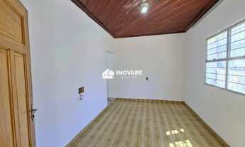 Imagem 2: CS2555L - ALUGA-SE CASA NA VILA SANTANA PRÓXIMO AO CENTRO DA CIDADE