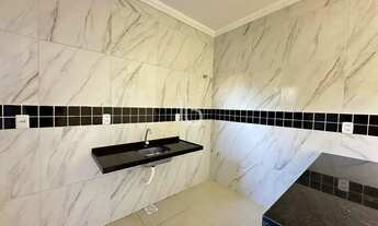 Imagem 7: Incrível casa de três quartos para alugar - Bairro Parque Dois Irmãos - Fortaleza - CE