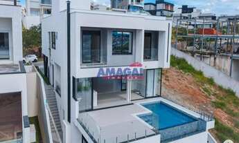 Imagem 4: Residência de Luxo no Alphaville com Vista Privilegiada para a Serra