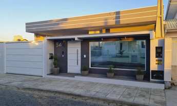 Imagem: Casa de Alto Padrão com Piscina à venda