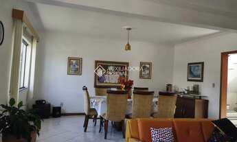 Imagem 5: Casa no Bairro Carianos