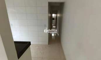 Imagem 6: Apartamento com 2 quartos sendo 1 suíte disponível para locação bairro Santa Mônica em Ube