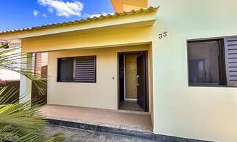 Imagem 3: Casa de alvenaria com amplo terreno