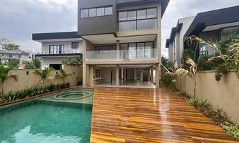 Imagem 4: Imóvel para venda tem 490 metros quadrados com 5 quartos