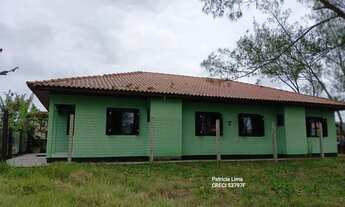 Imagem 2: CASA BEIRA MAR Casa com 4 dormitórios