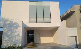 Imagem 2: Casa de condomínio para venda possui 230 metros quadrados