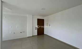 Imagem 4: Apartamento com 2 quartos para Alugar por R$ 1.600,00 no Residencial Alice - Rua Paulo Bev