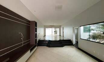 Imagem: Casa 4 Quartos - 208 Norte