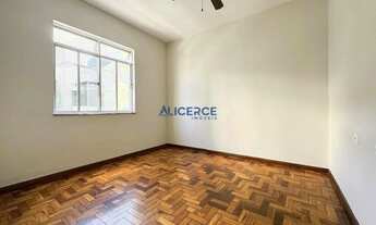 Imagem 2: Oportunidade Única: Espaço, Conforto e ótima localização no Centro de JF