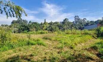 Imagem: Área industrial com fachada para rodovia