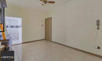 Imagem 5: Térreo com pátio Semimobiliado, 2 Dormitórios, Próximo ao Praia de Belas