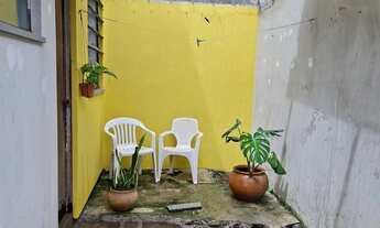 Imagem 6: Alugo quarto mobiliado no Água Verde - para mulheres - banheiro individual