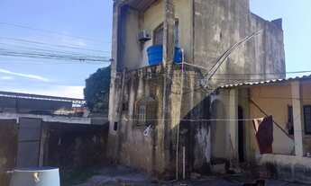 Imagem 3: Terreno com 4 casas *Negociável