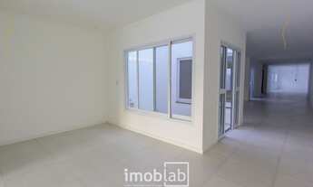 Imagem 2: Sala recém construída em região nobre da cidade