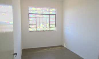 Imagem 7: Ótimo Local ! Casa com 4 dormitórios