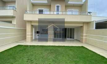 Imagem: Casa de condomínio com 3 quartos, 250m²