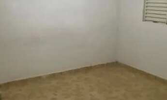 Imagem 3: Alugo kit sala quarto cozinha e banheiro c garagem frente QS 11 Areal DF