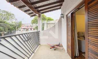 Imagem 6: Casa para Aluguel - Quitaúna, 3 Quartos, 212 m2