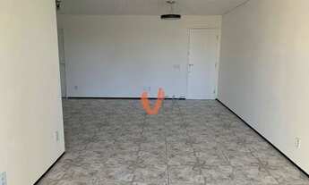 Imagem 3: Apartamento com 4 dormitórios para alugar, 111 m² por R$ 1.000/mês - Fátima - Fortaleza/CE