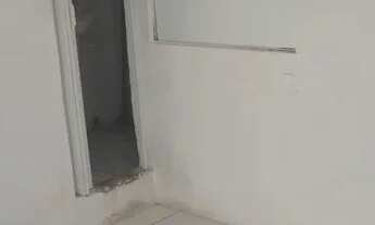 Imagem 3: Ponto Comercial Quarto com aluguel por R$900 /mês