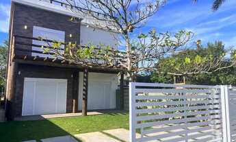 Imagem 3: Casa nova ao lado da praia com vista do mar e ilha do Campeche , 50m da trilha pra praia!