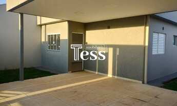 Imagem 2: ALUGA - Casa Térrea Padrão com 3 dormitórios 2 banheiros churrasqueira 2 vagas bairro Resi