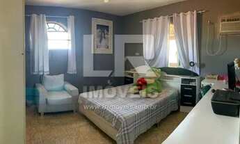 Imagem 6: Residencial Multifamiliar: Casa de 2 pavimentos com 1 anexo no terceiro piso, excelente lo