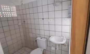 Imagem 7: Casa de condomínio para aluguel possui 100 metros quadrados com 4 quartos