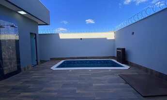 Imagem 7: Casa com 3 quartos sendo 1 suíte no Bairro jardim Canedo 3 - Senador Canedo