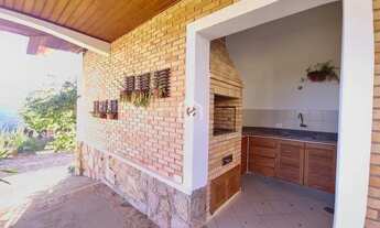 Imagem 6: Casa de condomínio para venda possui 365 metros quadrados com 4 quartos