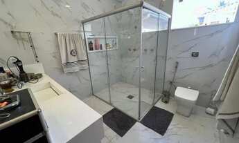 Imagem 7: Sobrado para venda possui 320 metros quadrados com 3 quartos em Setor Jaó - Goiânia - GO