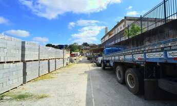 Imagem 4: Terreno de 1221 metros quadrados, perfeitamente adequado para investimento