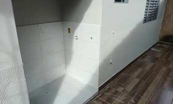 Imagem 3: CASA JARDIM EUROPA 2 QUARTOS SALA COZINHA BANHEIRO ÁREA DE SERVIÇOS E GARAGEM