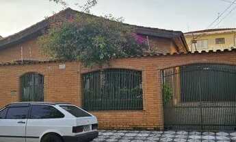 Imagem: Casa térrea ampla e bem conservada