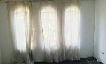 Imagem 4: Sobrado com 2 quartos dormitórios 1 banheiro / Sala de estar e jantar conjunta / cozinha g