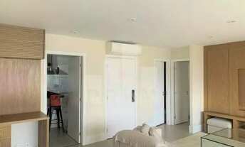 Imagem 7: Itaim Bibi - Excelente apto, reformado, ensolarado, arejado, andar alto, três vagas demarc