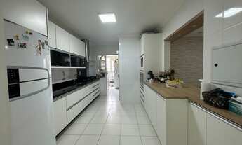 Imagem 2: Apartamento para venda possui 139 metros, 3 dormitórios 1 suíte e 2 demi-suites