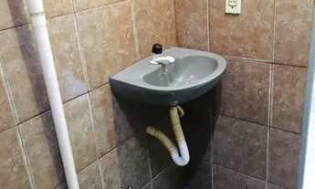 Imagem 4: ALUGUEL BARRACO Casa com 1 dormitório