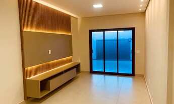 Imagem 6: Casa para venda com 180 metros quadrados com 3 quartos em Santa Mônica - Uberlândia - MG